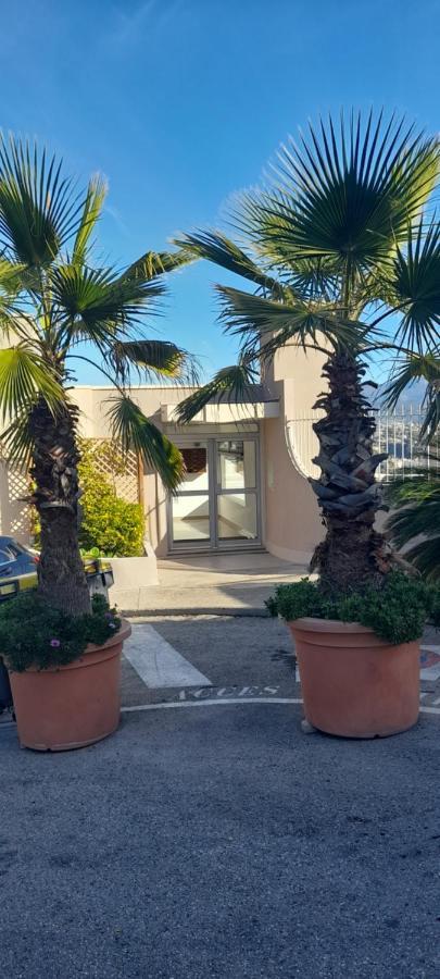 Chambre D Hote Avec Clim Terrasse Et Petit Dejeuner Hauteurs De Ницца Экстерьер фото